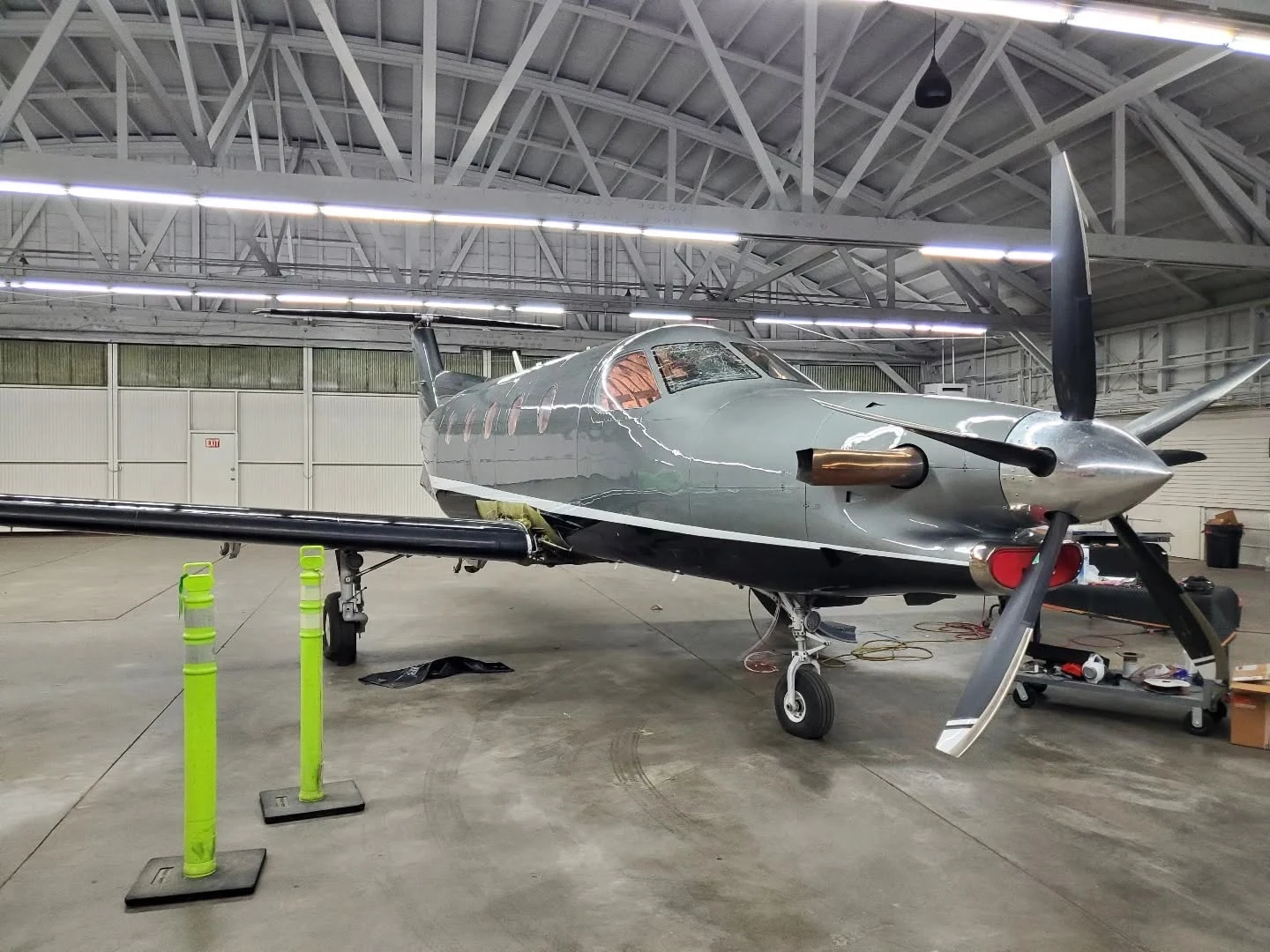 Pilatus PC-12 installation